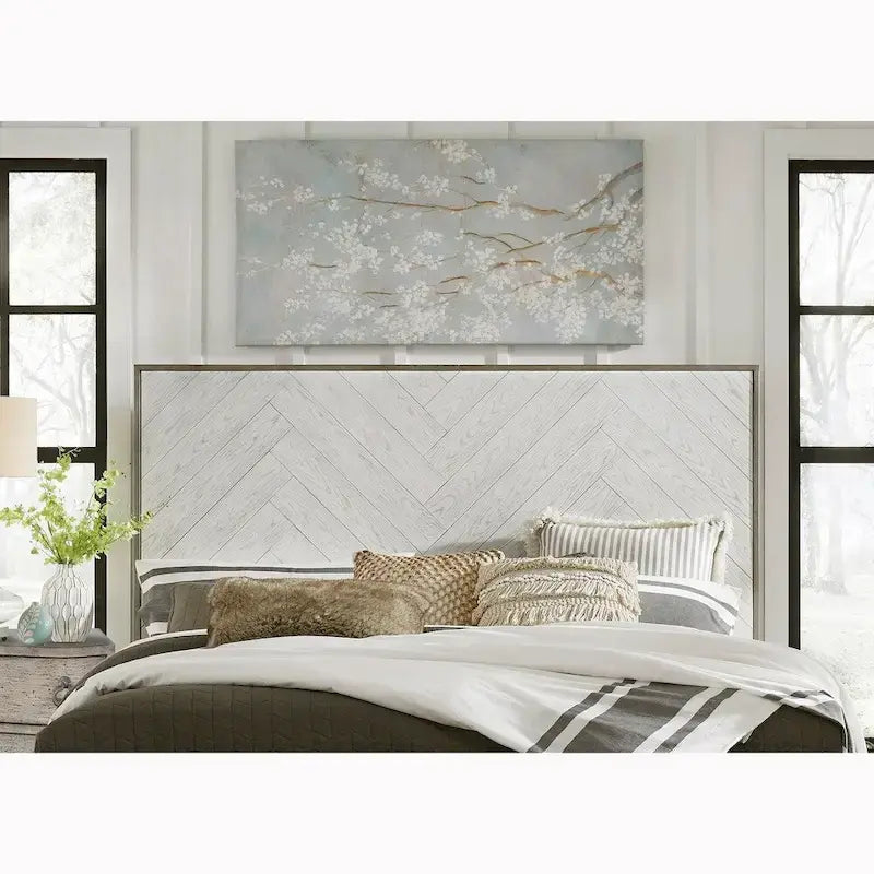 Swids Modern Farmhouse Vintage White Bed with Metal Frame